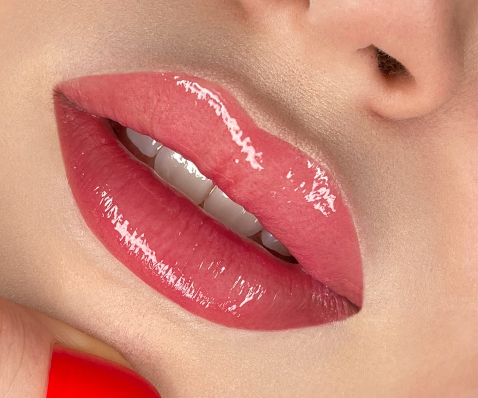 Lip blush labbra naturale - dermopigmentazione labbra effetto naturale